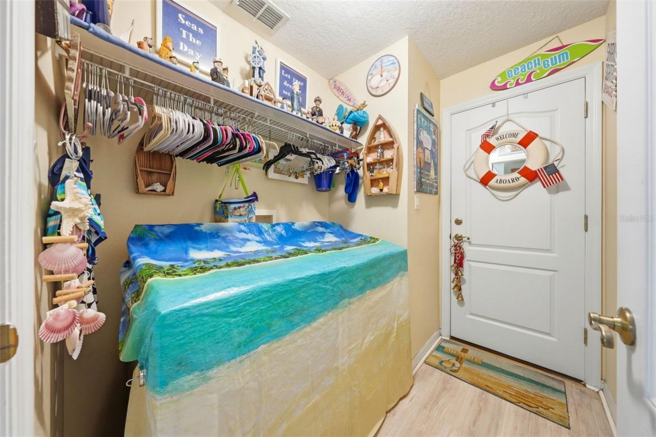 2503 Gables Drive, Eustis, FL 32726 Photo