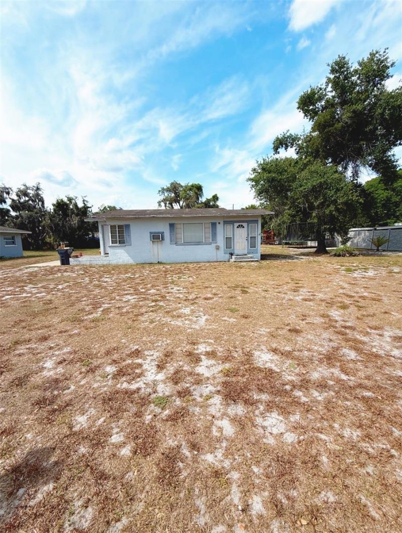 2412 Burns Street, Lakeland, FL 33801 Main Photo