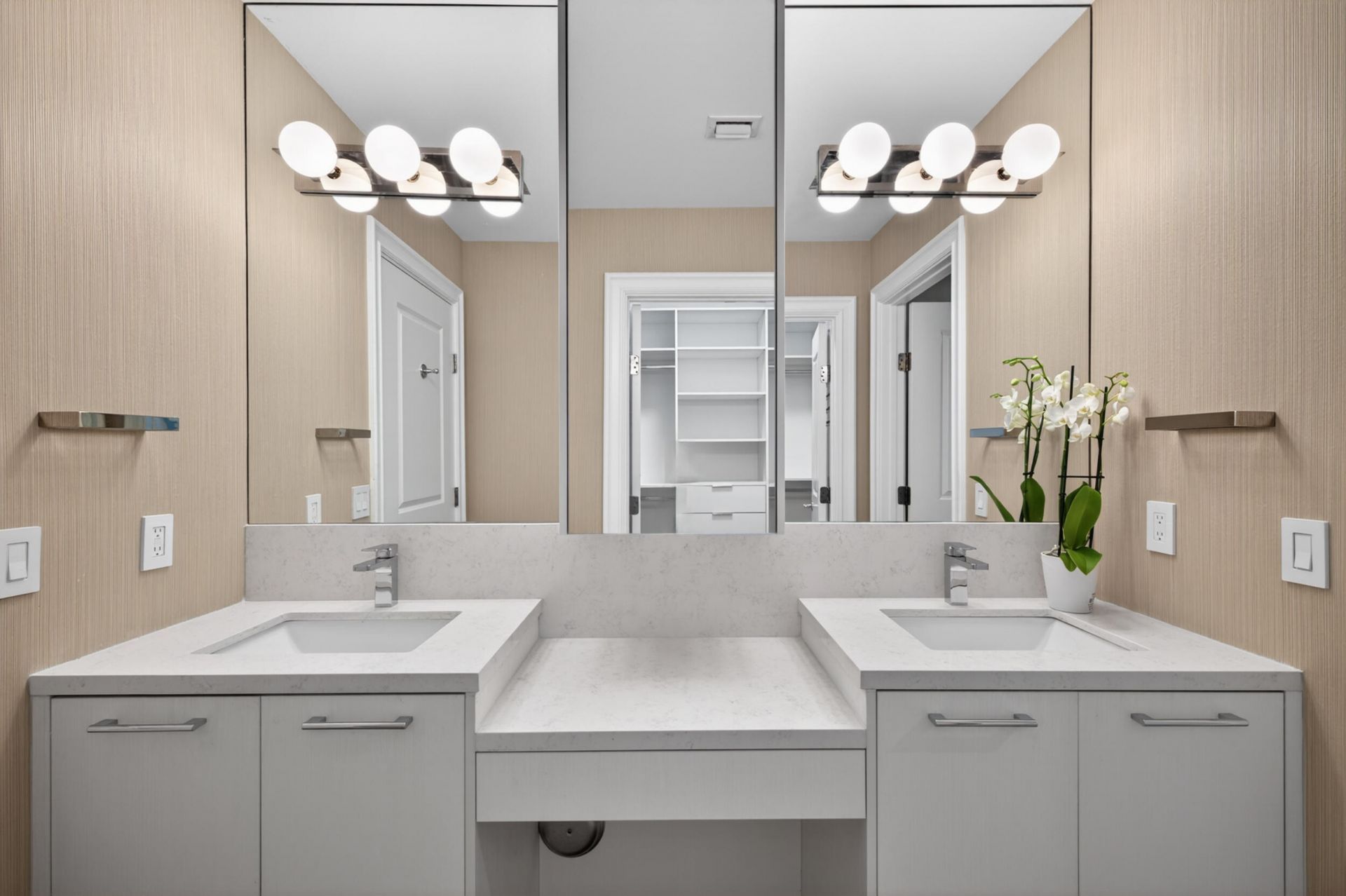 16135 Emerald Estates Drive, Unit 167, Weston, FL 33331 Photo