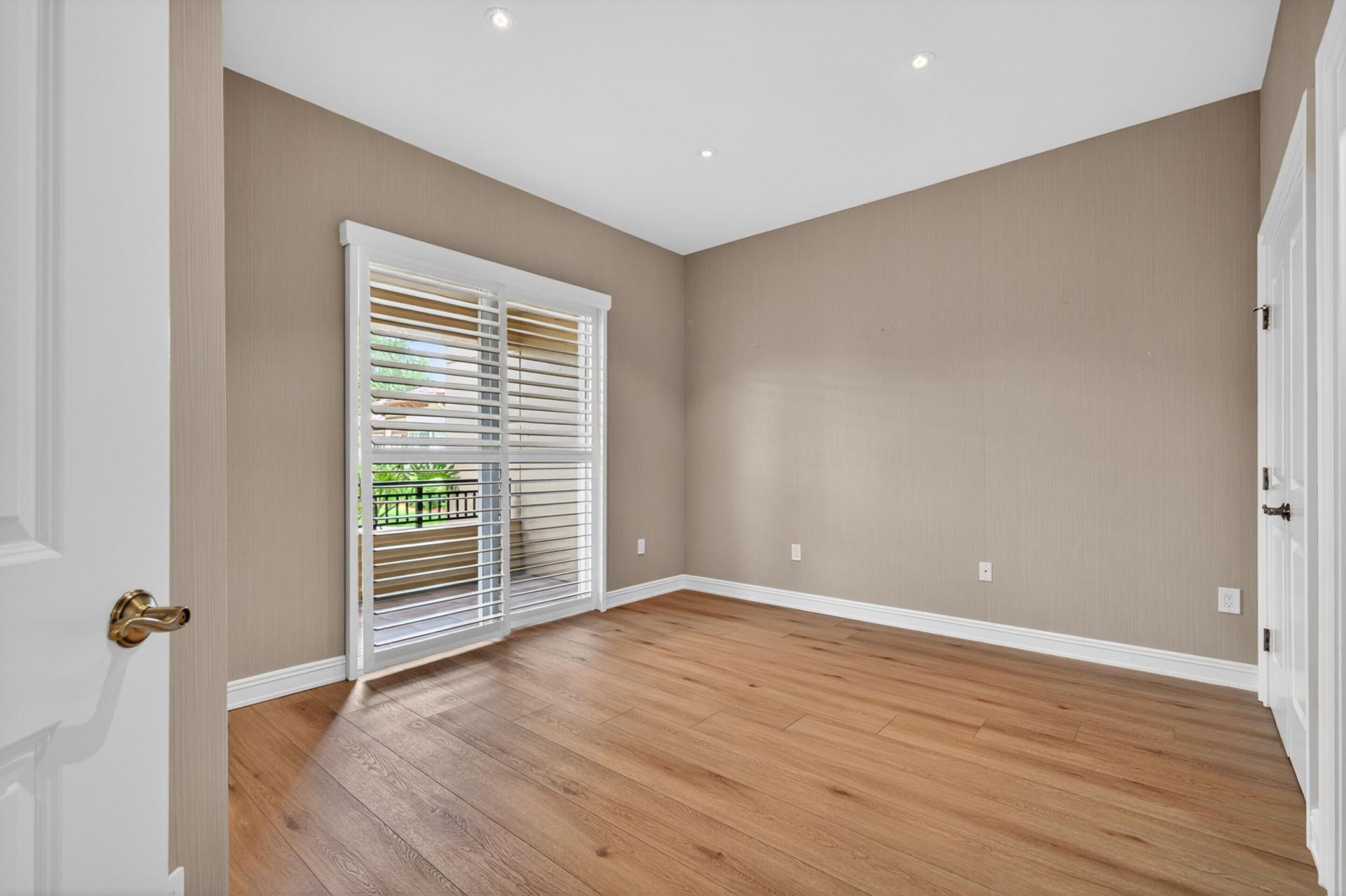 16135 Emerald Estates Drive, Unit 167, Weston, FL 33331 Photo