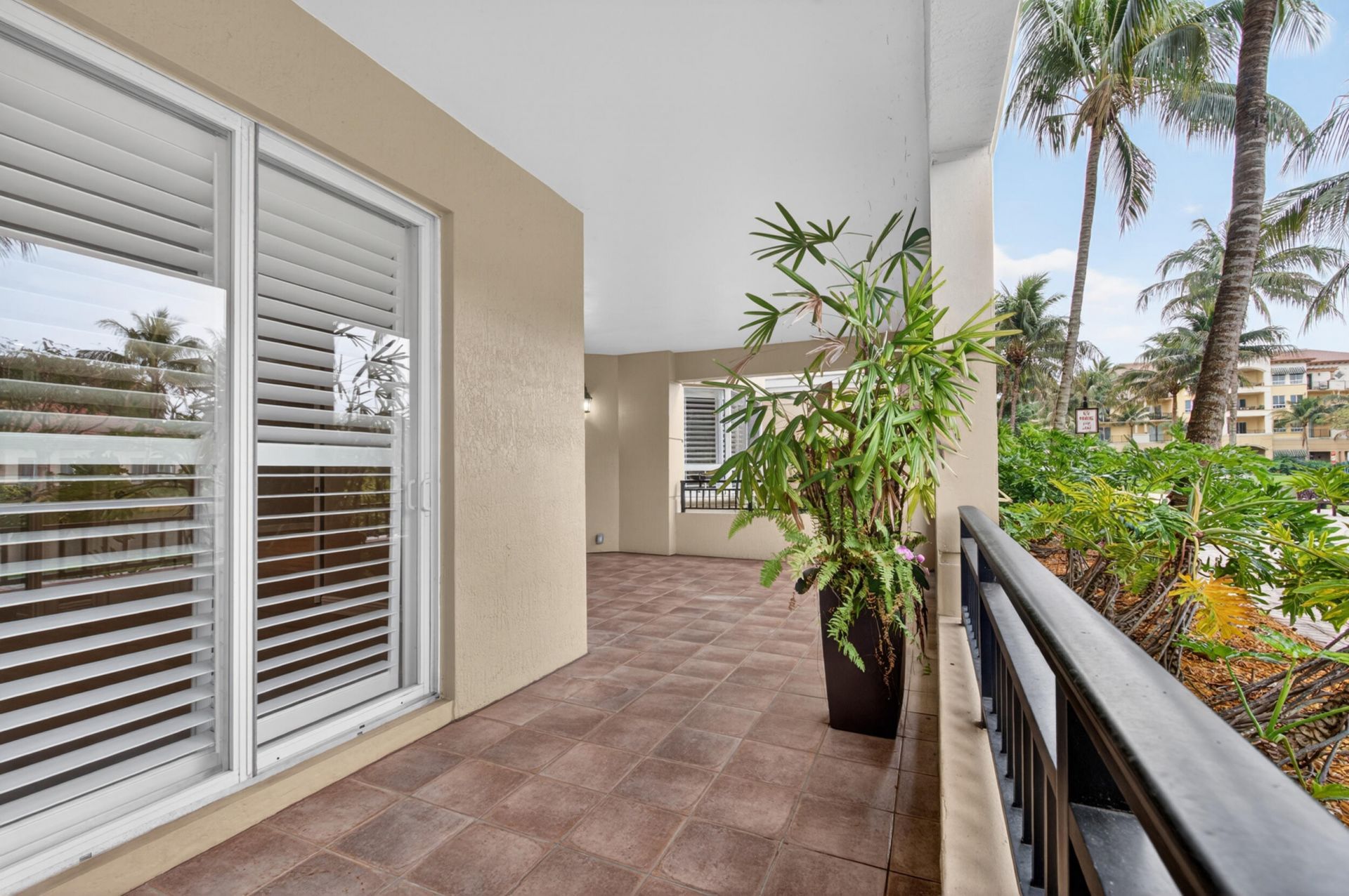 16135 Emerald Estates Drive, Unit 164, Weston, FL 33331 Photo