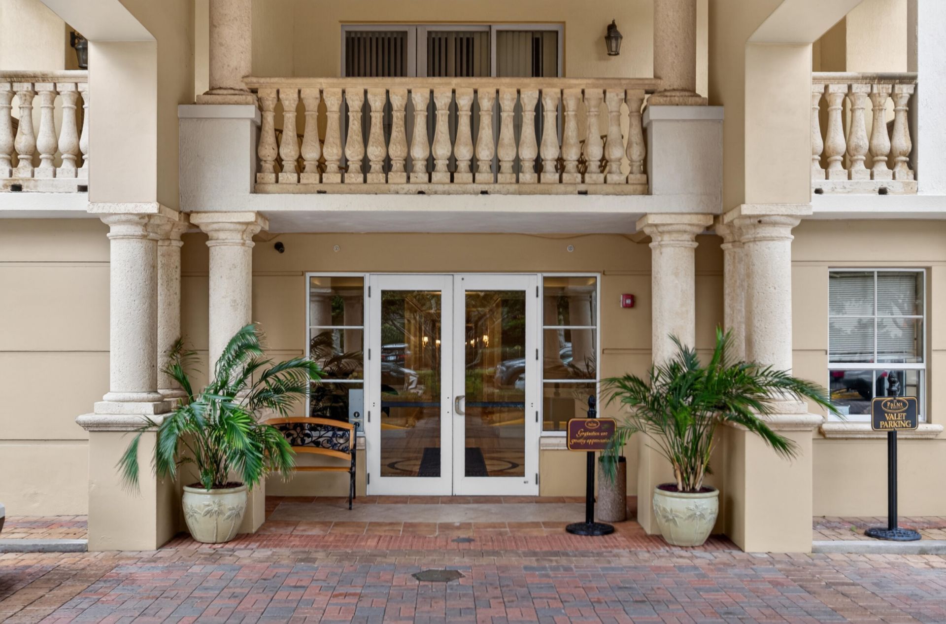 16135 Emerald Estates Drive, Unit 167, Weston, FL 33331 Photo