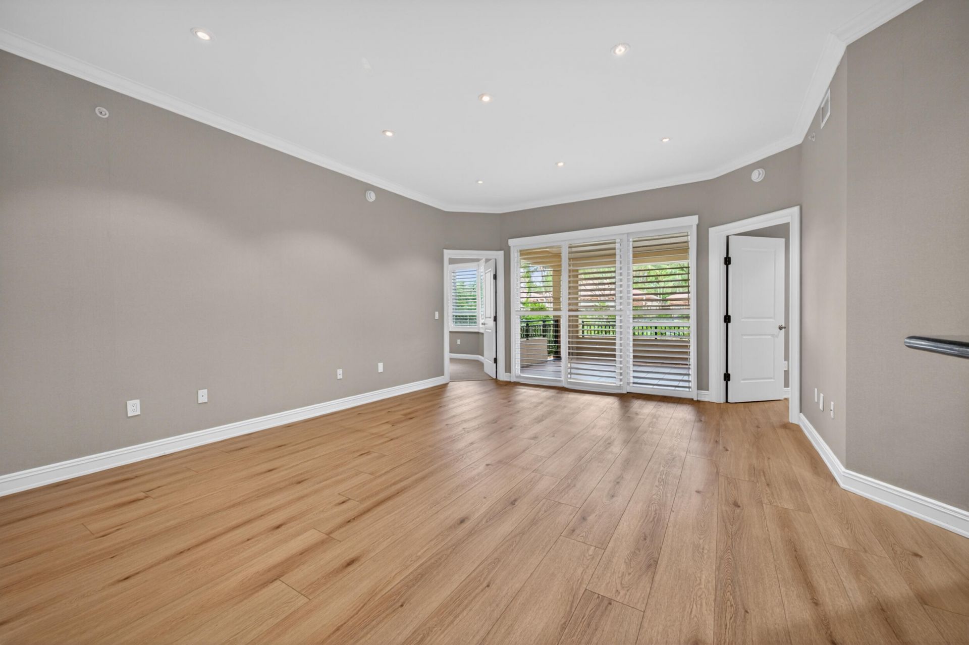 16135 Emerald Estates Drive, Unit 167, Weston, FL 33331 Photo