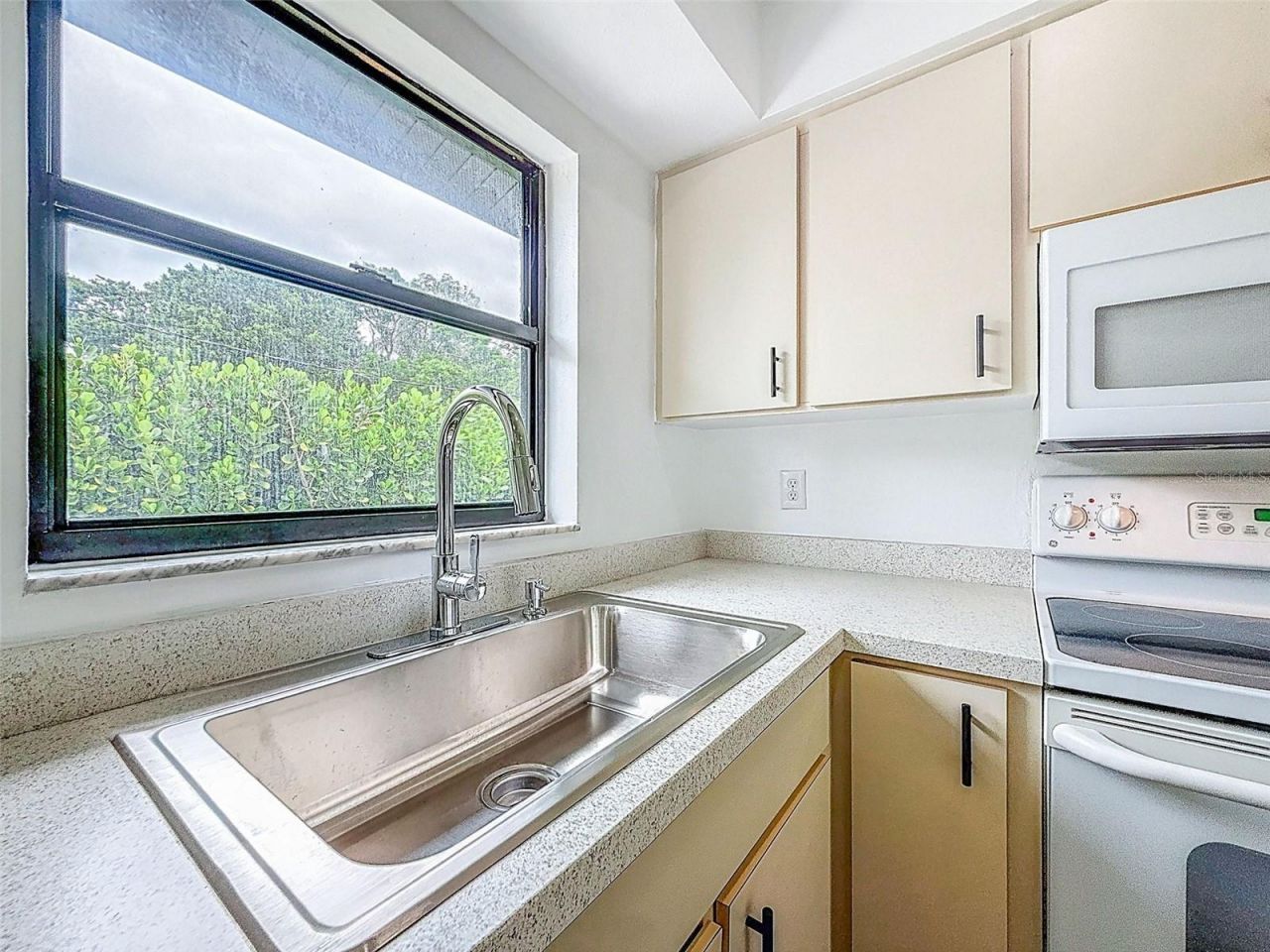 629 Albritton Avenue , Sarasota, FL 34232 Photo