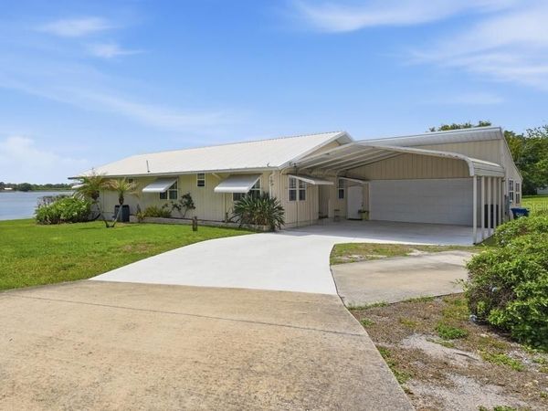 585 SELLARS DRIVE , LAKE ALFRED, FL 33850