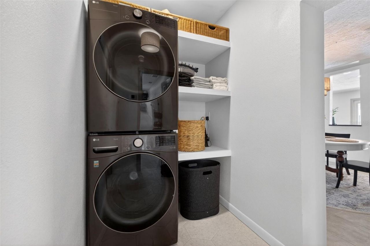 8848 Sunlit Cove Drive Ne, Saint Petersburg, FL 33702 Photo