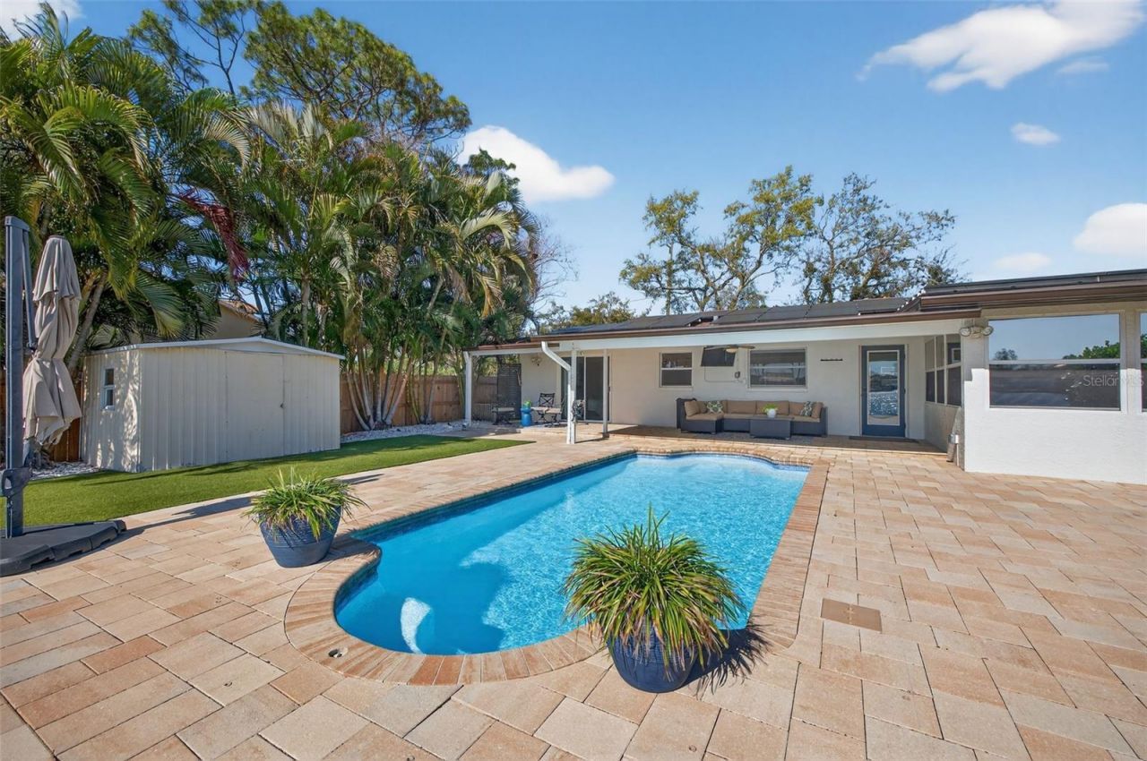 8848 Sunlit Cove Drive Ne, Saint Petersburg, FL 33702 Photo