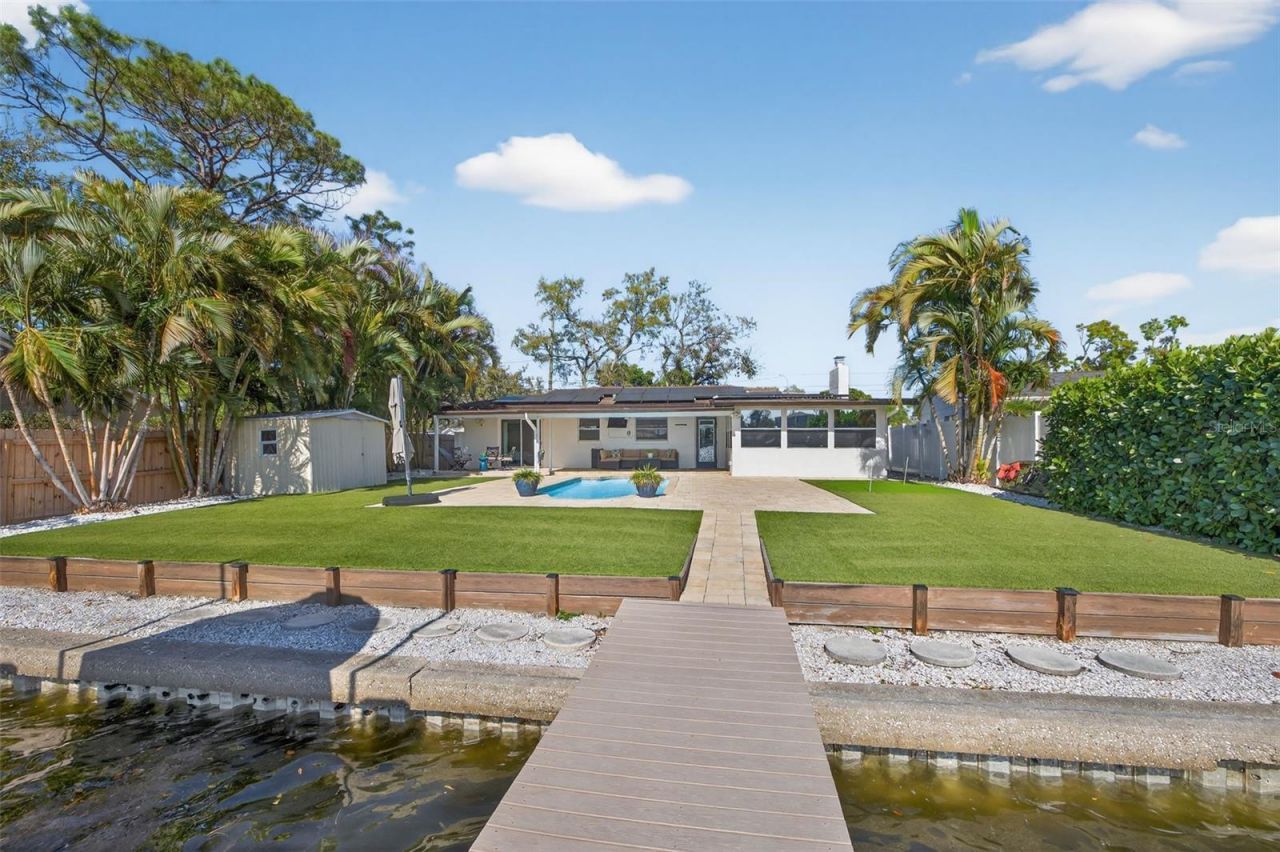 8848 Sunlit Cove Drive Ne, Saint Petersburg, FL 33702 Photo