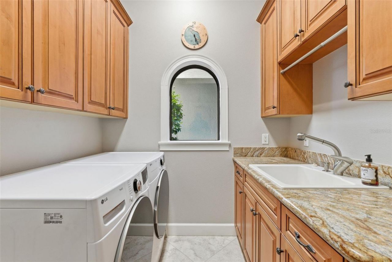 8832 Enclave Court , Sarasota, FL 34238 Photo