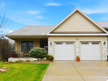 5802 N 158th Street , Omaha, NE 68116