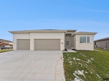 11016 S 222 Street , Gretna, NE 68028