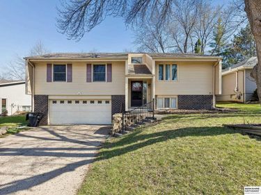 16333 Dorcas Street, Omaha, NE 68130