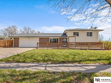 300 N Coddington Avenue , Lincoln, NE 68528