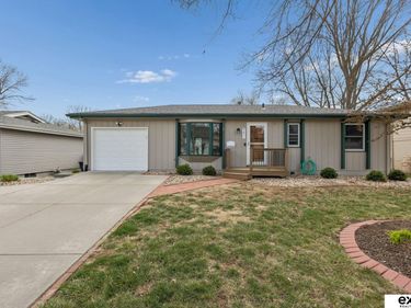9411 Miami Street, Omaha, NE 68134