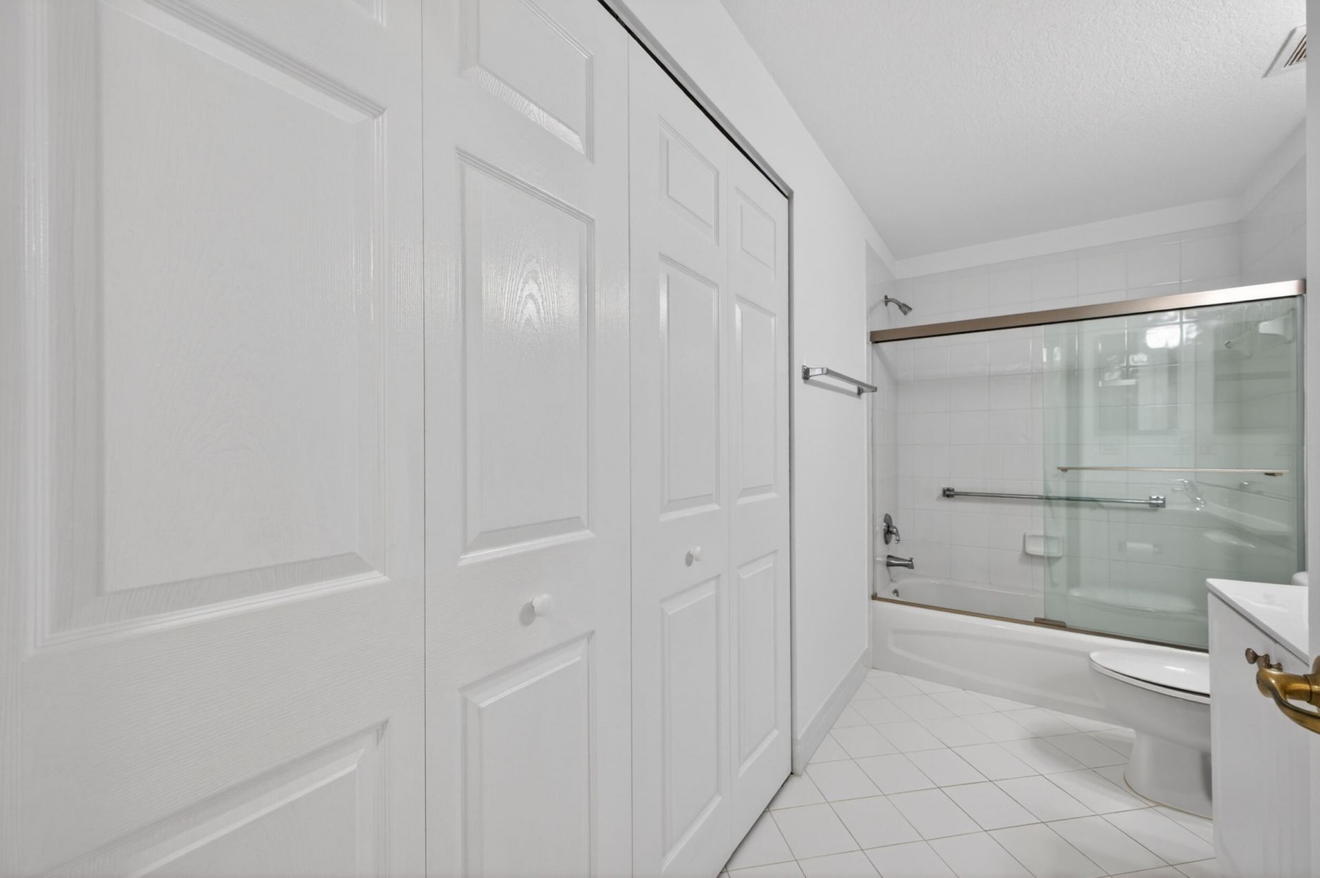 7775 Yardley Drive, Unit 314, Tamarac, FL 33321 Photo