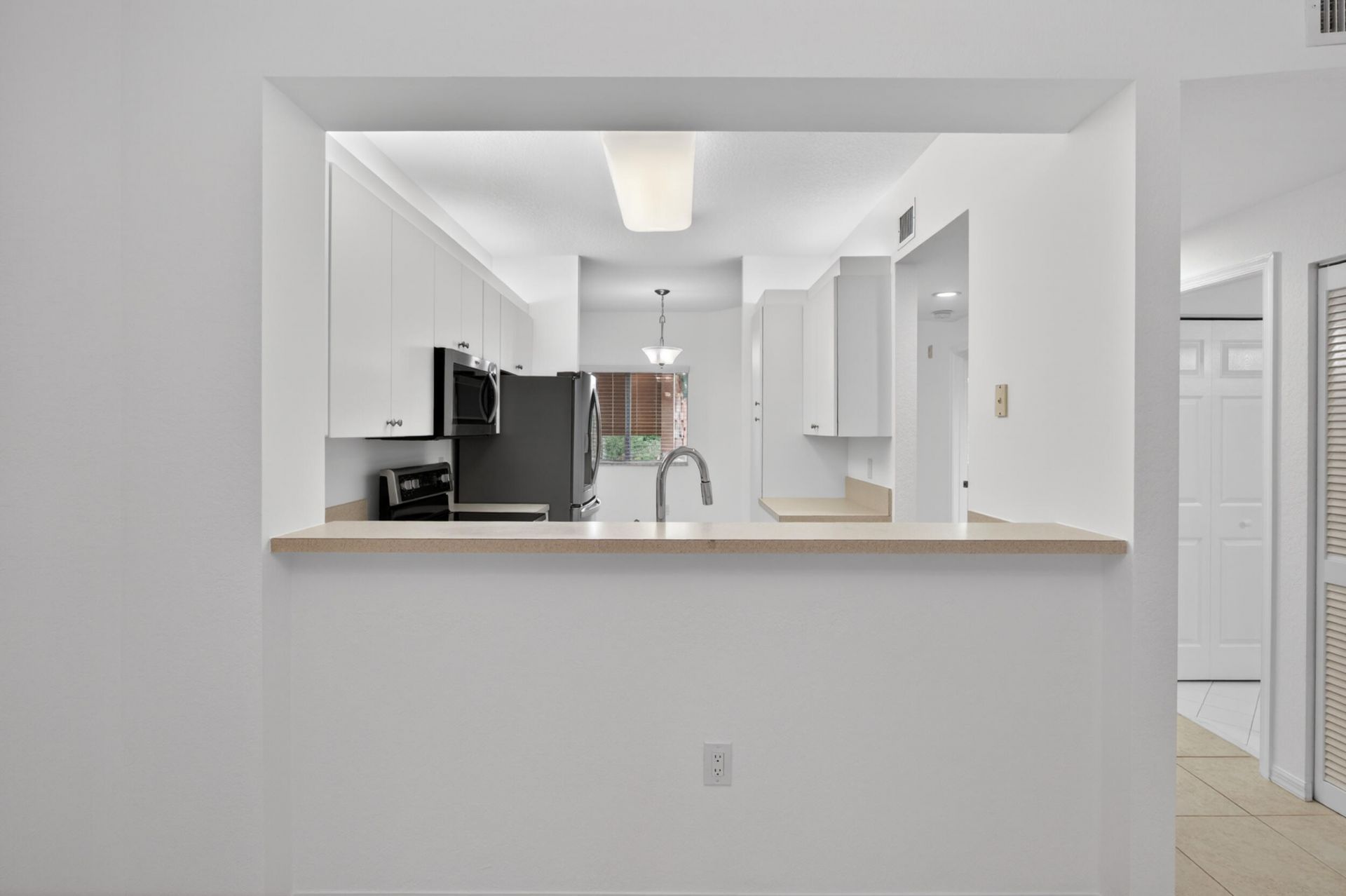 7775 Yardley Drive, Unit 314, Tamarac, FL 33321 Photo