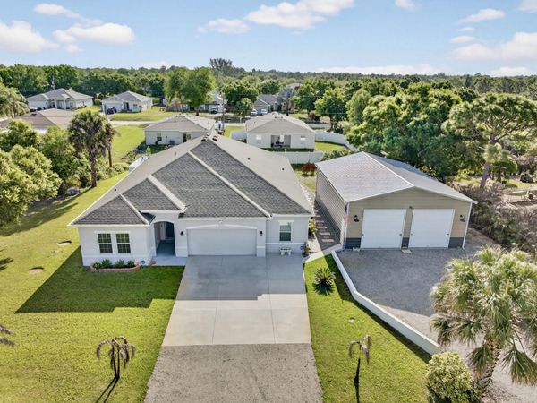 8236 100th Avenue, Vero Beach, FL 32967