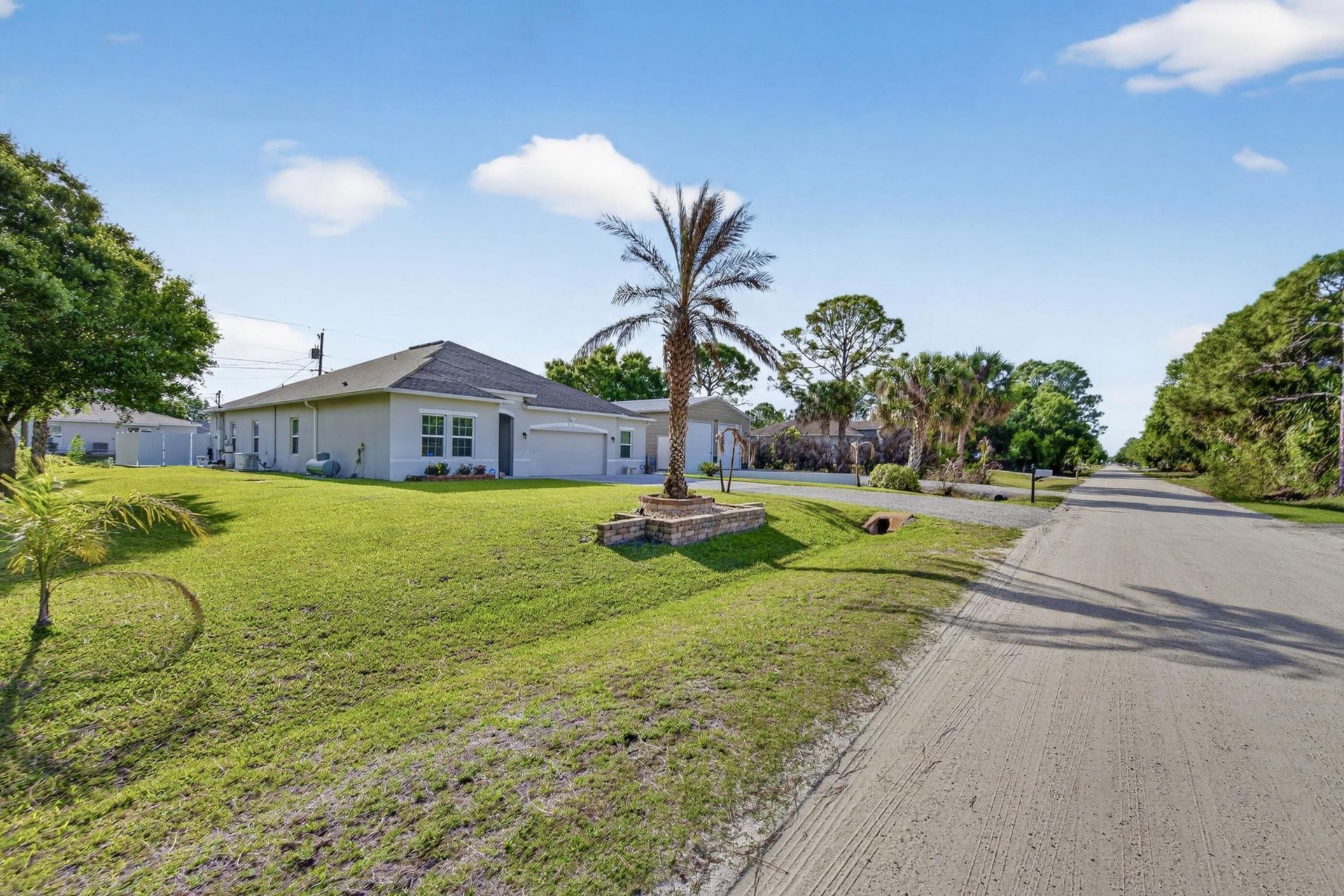 8236 100th Avenue, Vero Beach, FL 32967 Photo