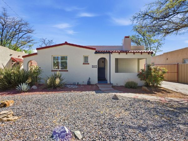 408 Amherst Drive NE, Albuquerque, NM 87106