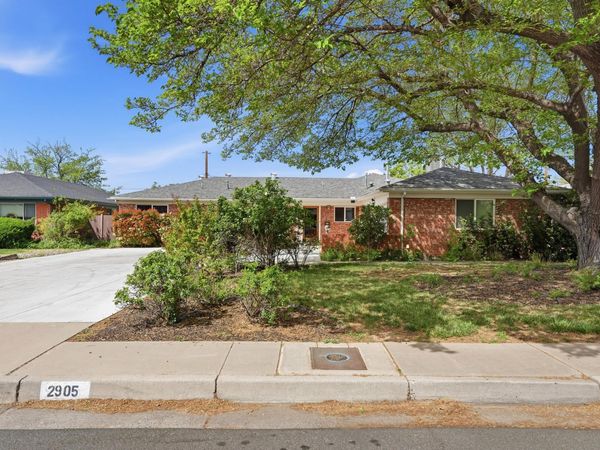 2905 Charleston Street NE, Albuquerque, NM 87110