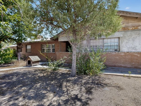 1604 Juan Perea Road, Los Lunas, NM 87031