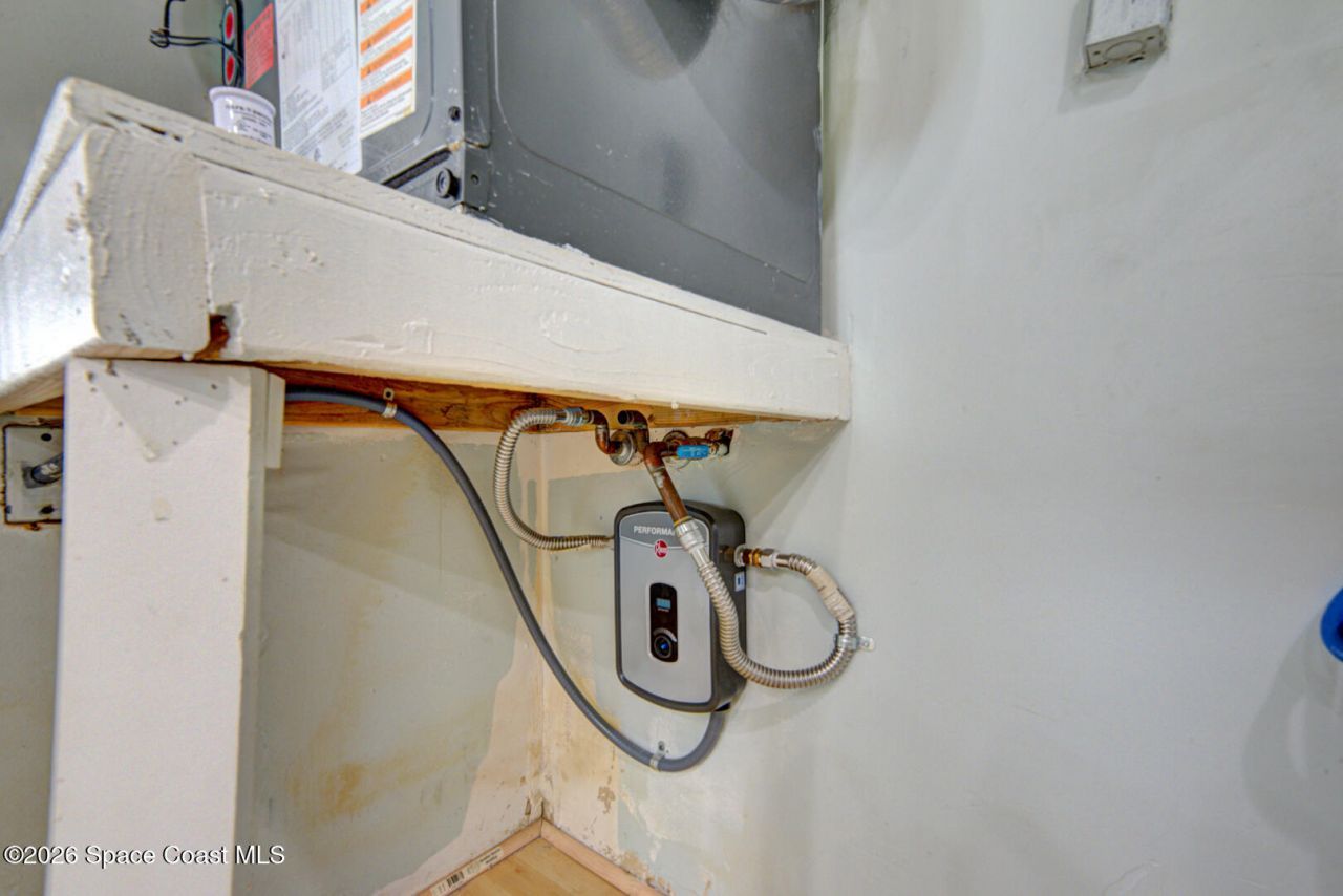 1001 W Eau Gallie Boulevard , Unit 101, Melbourne, FL 32935 Photo