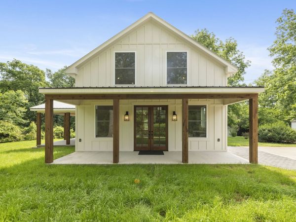 97 Barnwell Ave, Centerville, TN 37033