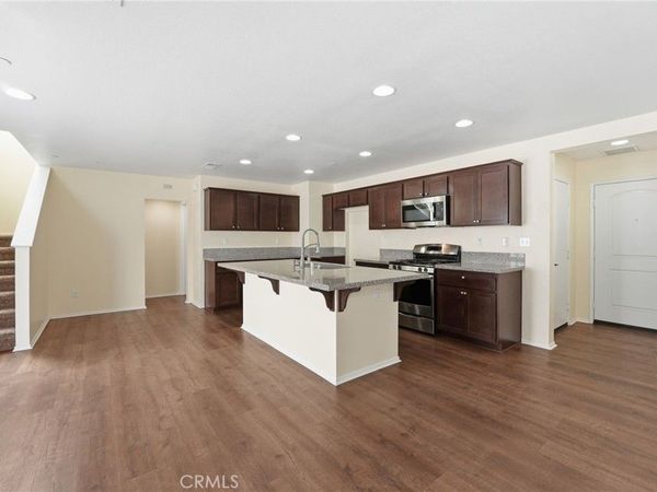 1422 Silverberry Lane, Beaumont, CA 92223