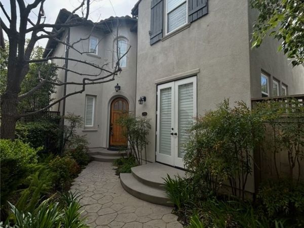 27010 Carmelita, Valencia, CA 91355