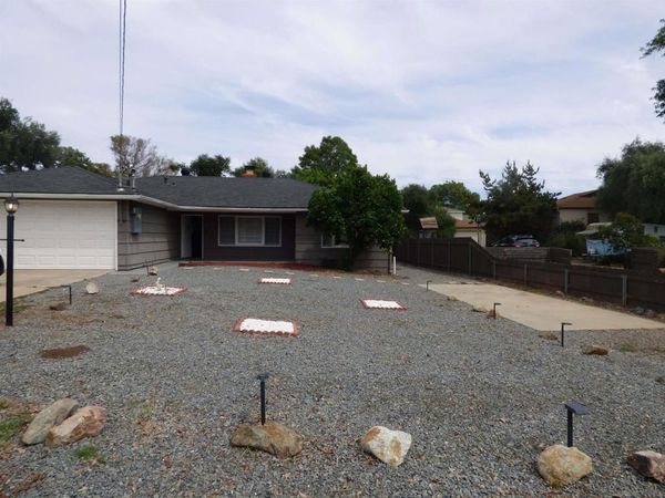 4015 Calavo Dr, La Mesa, CA 91941