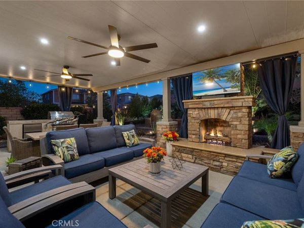 29981 Western Front Drive, Menifee, CA 92584