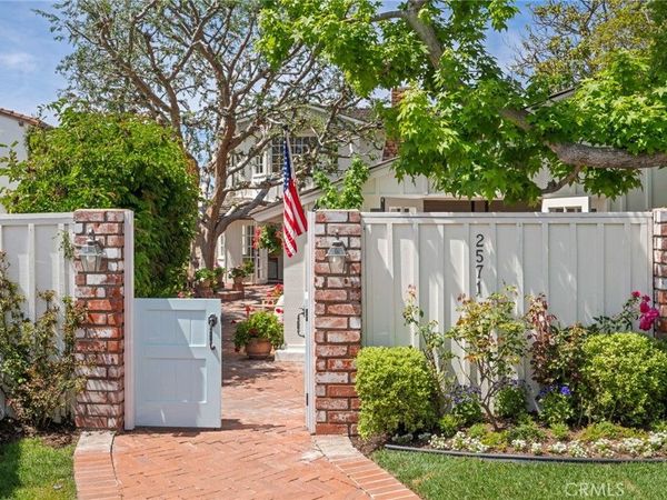 2571 Waverly Drive, Newport Beach, CA 92663