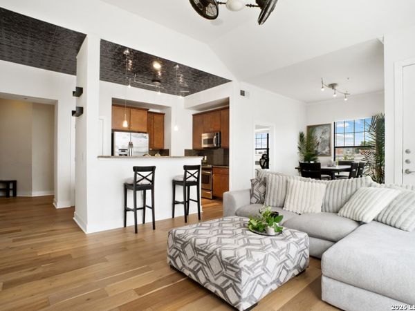 7342 Oak Manor Dr, Unit 1302, San Antonio, TX 78229