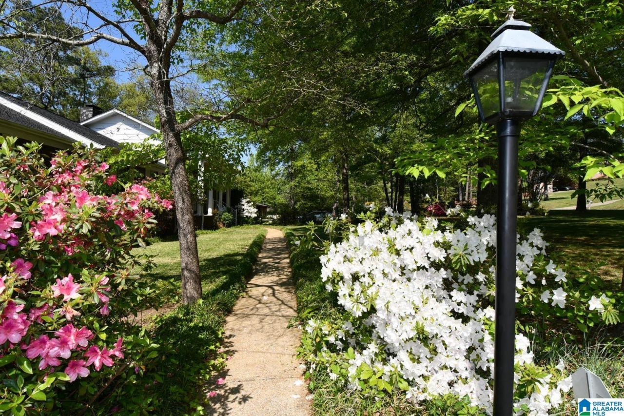 1212 Bellevue Drive, Gadsden, AL 35904 Main Photo