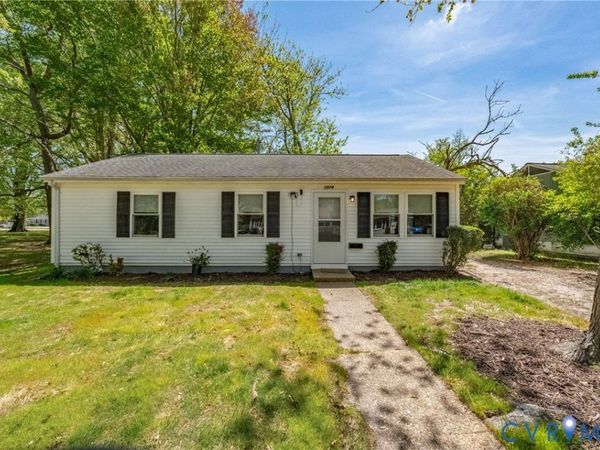 1914 Moger Drive , Hampton, VA 23663