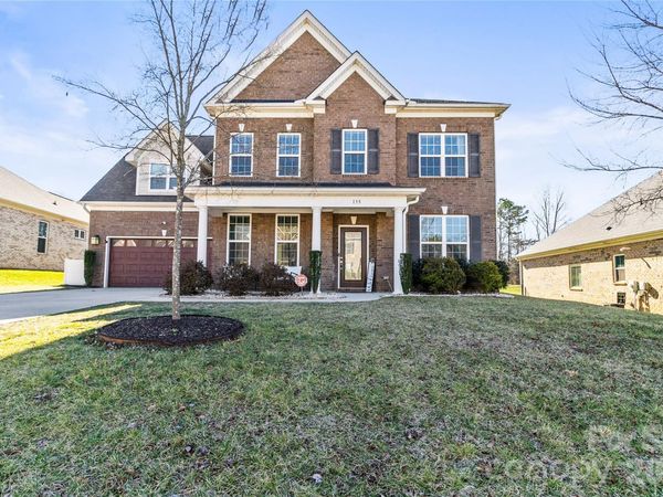 135 Holly Ridge Drive , Mooresville, NC 28115