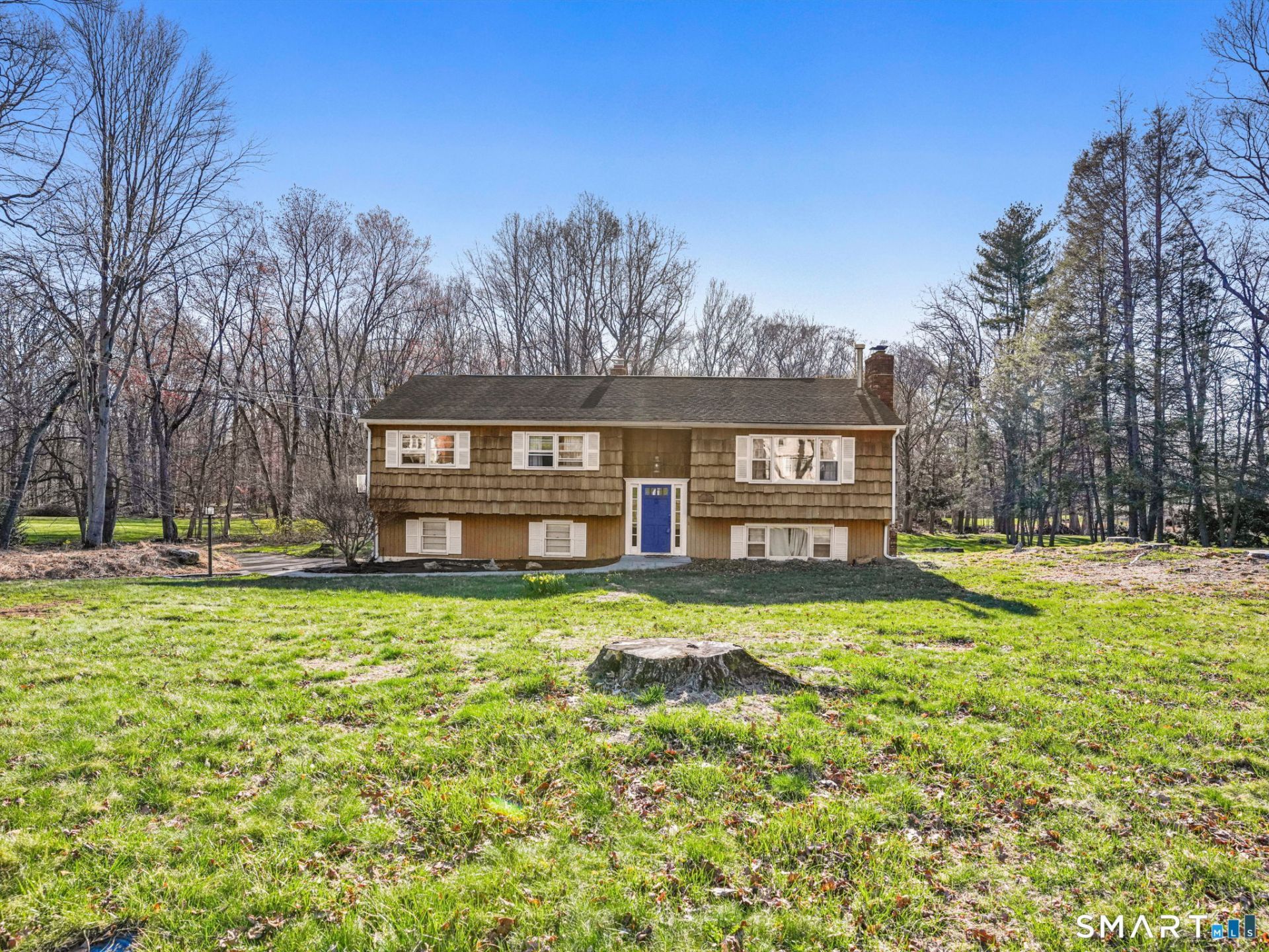 16 Deepdene, Trumbull, CT 06611 Main Photo