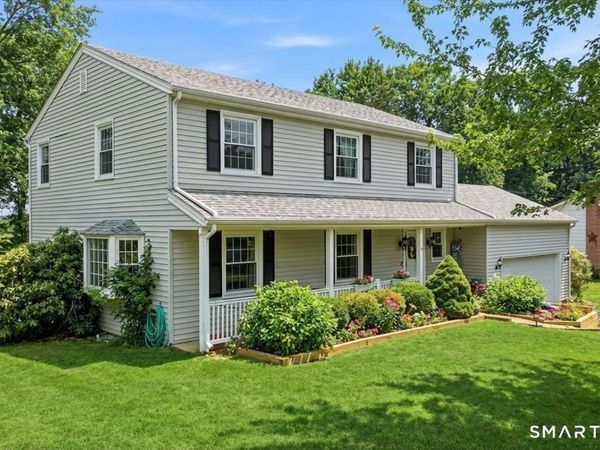 15 Ferry View, Ledyard, CT 06335