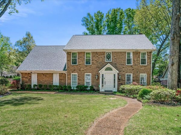 8199 KIMRIDGE DR, Germantown, TN 38138