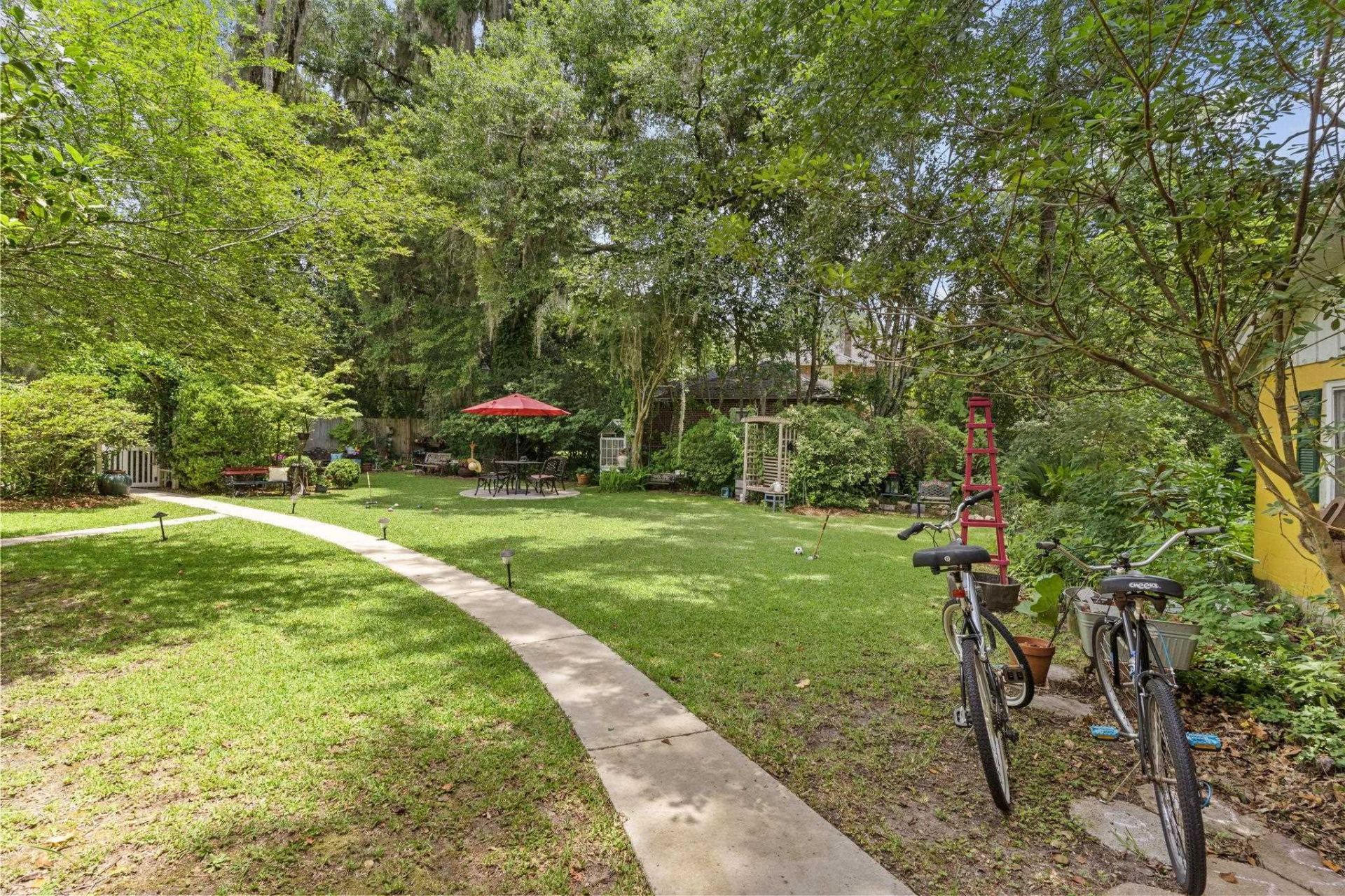 215 N Madison Street , Quincy, FL 32351 Photo