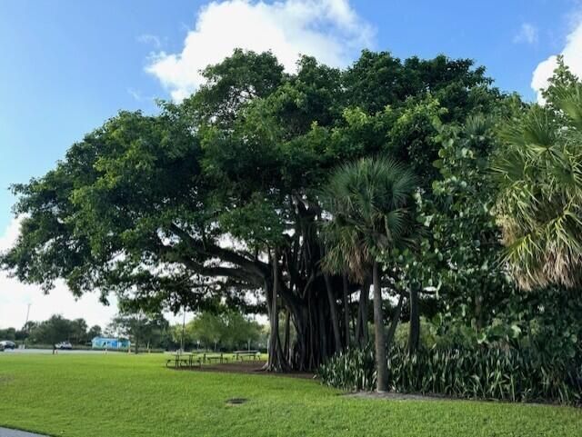 5200 N Flagler Drive, Unit 803, West Palm Beach, FL 33407 Photo