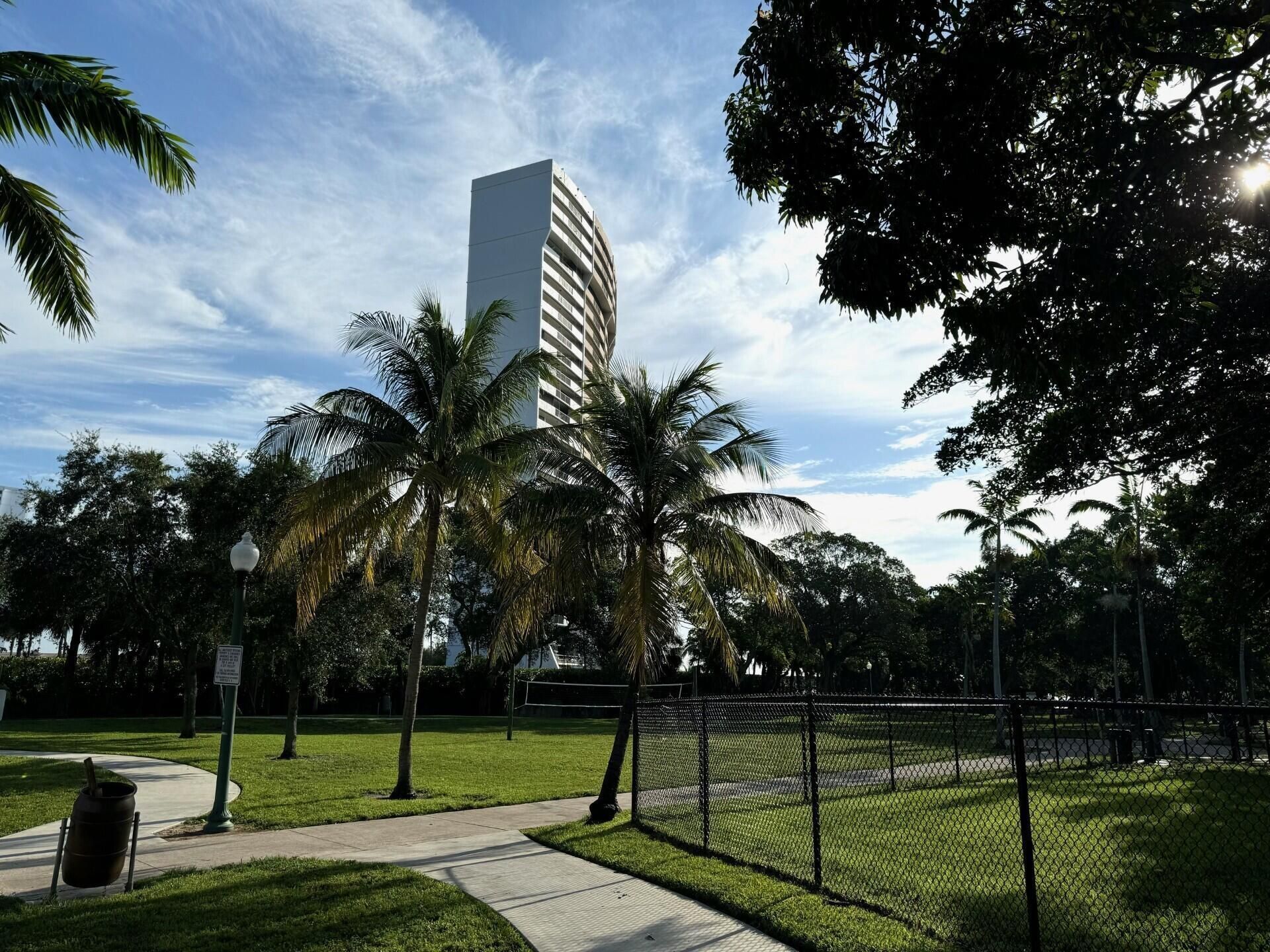 5200 N Flagler Drive, Unit 803, West Palm Beach, FL 33407 Photo