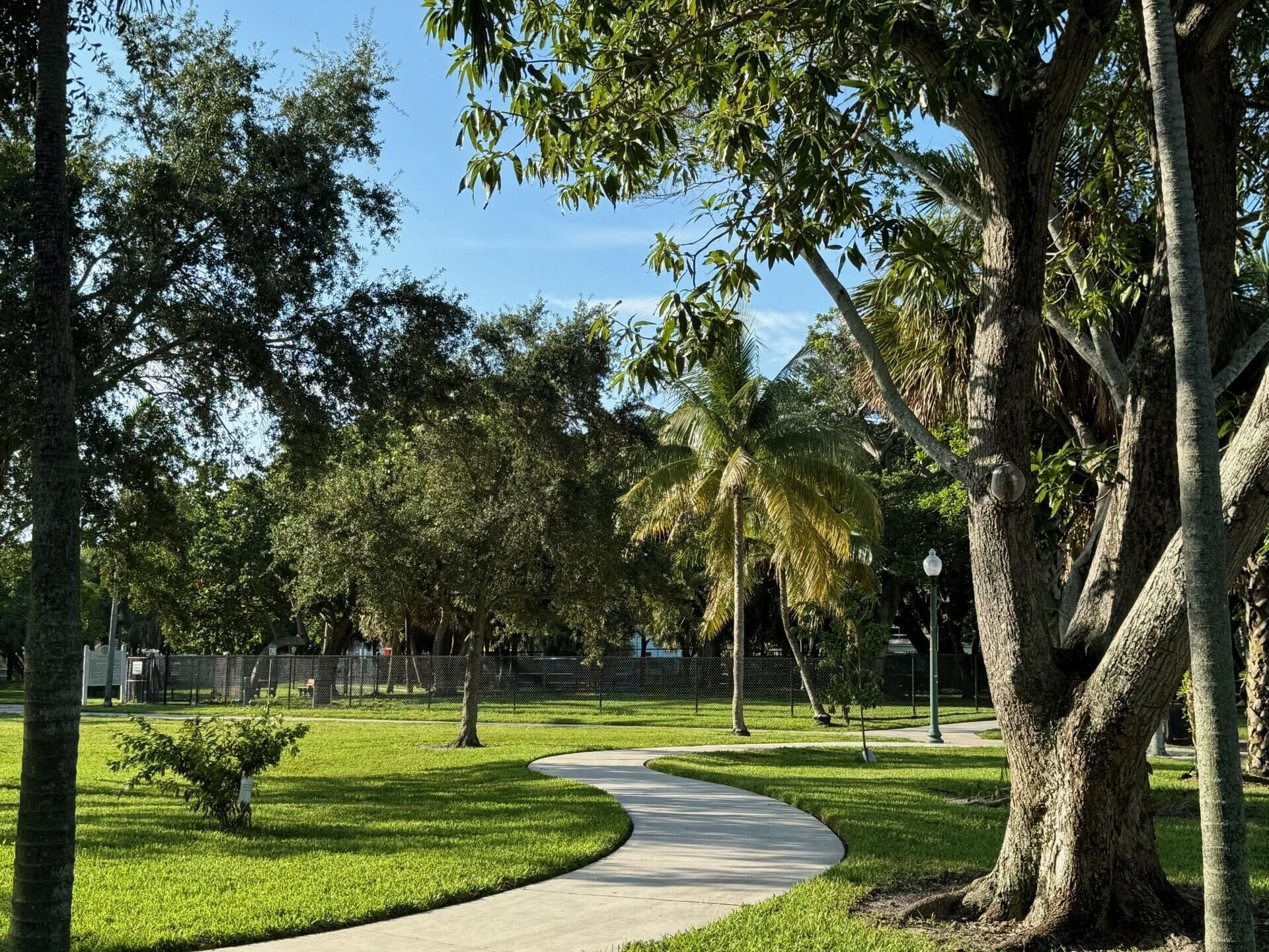 5200 N Flagler Drive, Unit 803, West Palm Beach, FL 33407 Photo