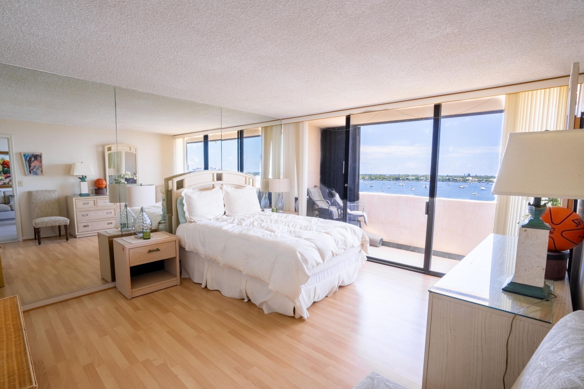 5200 N Flagler Drive, Unit 803, West Palm Beach, FL 33407 Photo