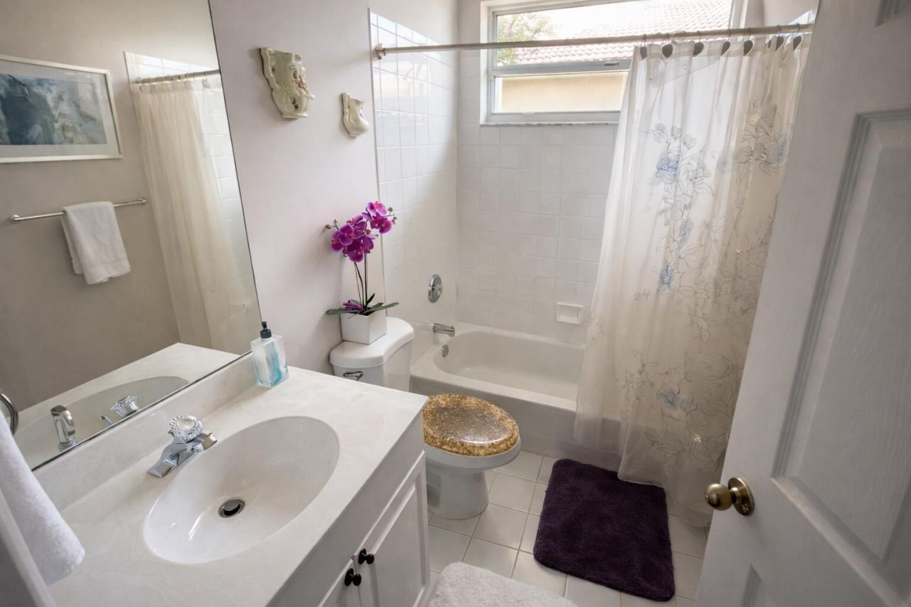 1260 SW Maplewood Drive, Port Saint Lucie, FL 34986 Photo