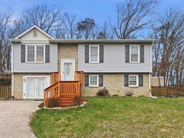 385 Tanglewood DR, Christiansburg, VA 24073