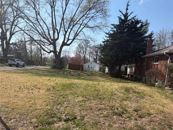4421 Picajune Avenue, St Louis, MO 63134