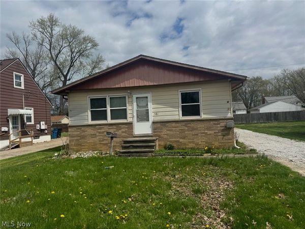581 E 332nd Street, Eastlake, OH 44095