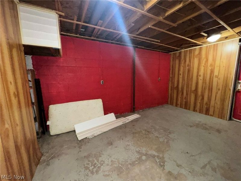 581 E 332nd Street, Eastlake, OH 44095 Photo 10