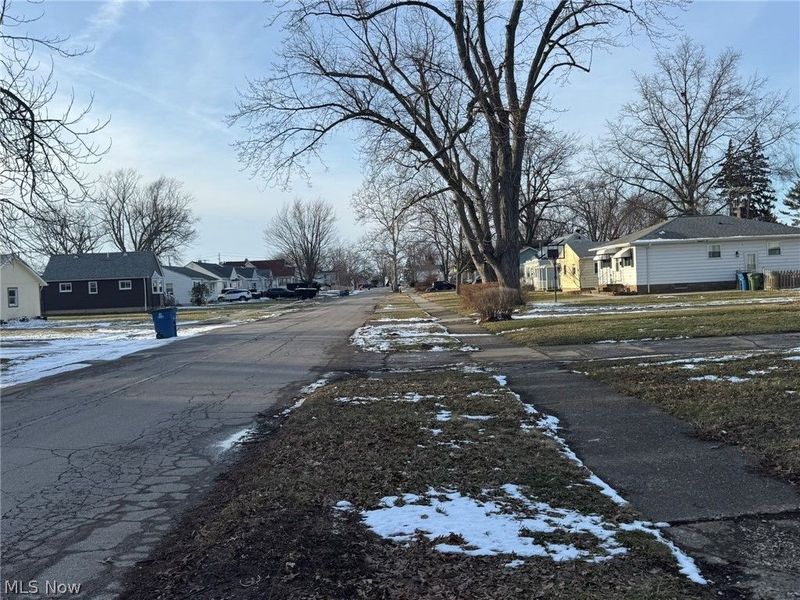 581 E 332nd Street, Eastlake, OH 44095 Photo 20